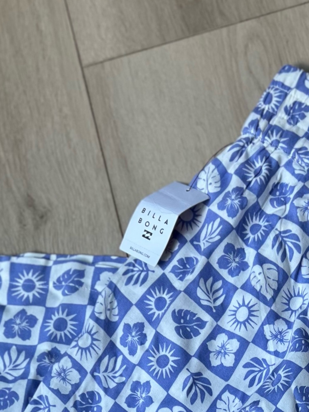 Billabong Blue and White Wide Leg Pants - Picture 2 of 5